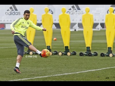 فيديو..لا تفوت تسديدة رونالدو و بنزيما !