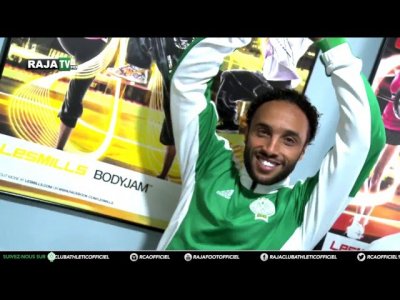 لقطات طريفة في تداريب الرجاء البيضاوي