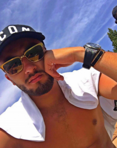 هؤلاء الأسود يعيشون حالة عطالة