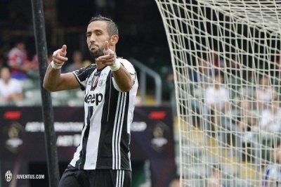 الأسود سيطروا على ميركاطو العرب بأوروبا