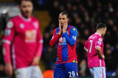 الشماخ شاخ ووكيله يتجول به!!