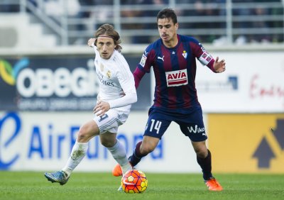 ريال مدريد يفتقد مودريتش شهرا