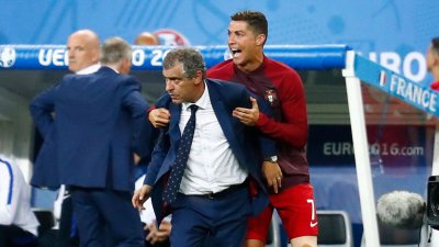 سانطوس لم يقتنع بما قاله كابيلو عن رونالدو