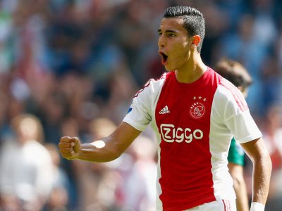 أنور غازي يتعذب داخل أجاكس ويهبط للهاوية !!