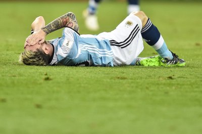 ميسي: لقد بلغنا الحضيض