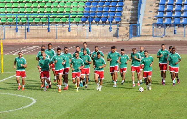 يوسف سفري: الأسود مدعوون للفوز على الفيلة