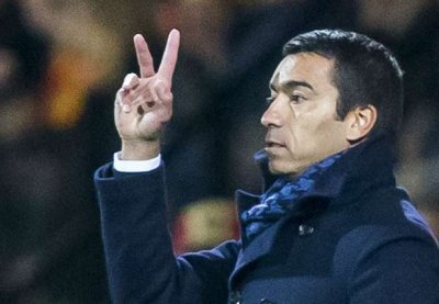 فان برونكهورست: مانشستر يونايتد يفتقد للحظ، ومورينيو ناجح!