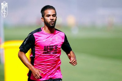 الناصري وكارسيلا أحباب في الديربي