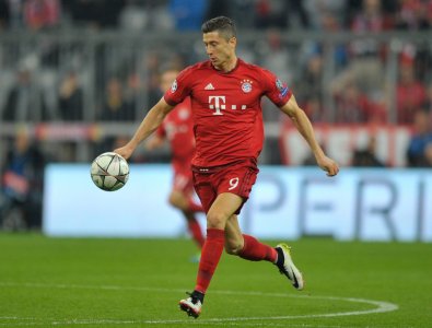 بايرن ميونيخ يمدد عقد ليفاندوفسكي