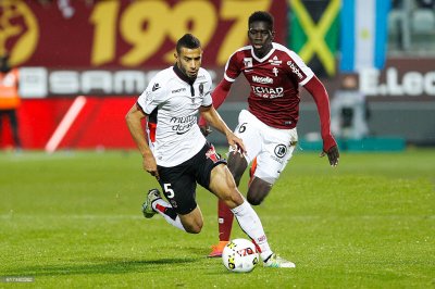 الإيقاف غيب بلهندة عن نيس