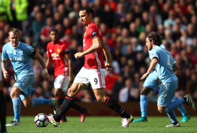 إبراهيموفيتش يعتبر ميسي الأفضل في العالم