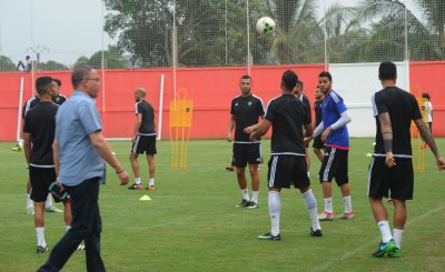 لقجع للاعبين: أنا معكم و ثقتي كبيرة فيكم