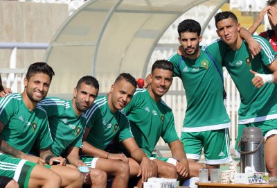 هنا أوييم.. الأسود يدخلون بالتشكيلة التالية