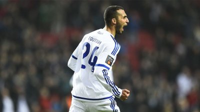 توتوح يعترض سبيل زياش قاريا