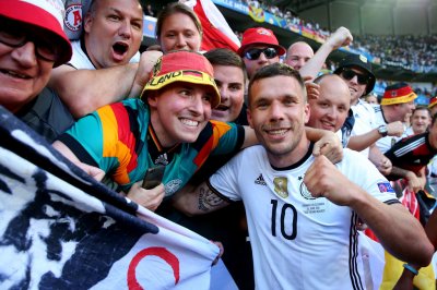 بودولسكي سينضم إلى فيسل كوبي الياباني في يونيو