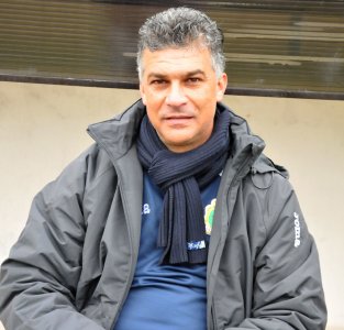 أولمبيك الدشيرة يقيل المدرب بورداع