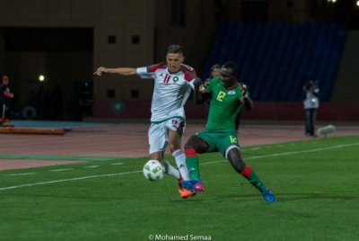 إضاءات فيصل فجر تتكرر وتحوله لنجم محبوب