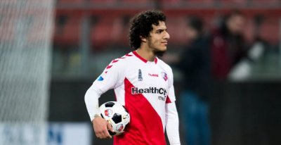 ياسين أيوب..عصفور جديد هرب للهولنديين