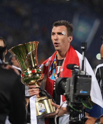 ماندزوكيتش يمدّد عقده مع جوفنتوس