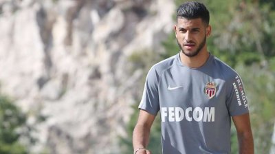 إيطاليا تفتح ذراعيها لآيت بناصر