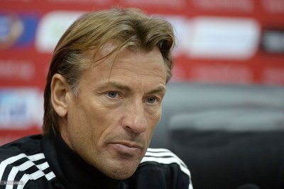 حسب  ليكيب  هذا النادي يرغب في التعاقد مع رونار