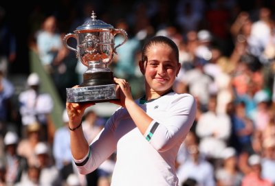 بطولة فرنسا المفتوحة: أوستابنكو تحقق المفاجأة بباكورة ألقابها