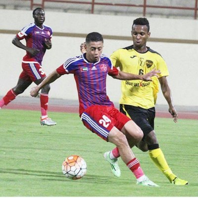 نجدي يناقش عروضا جديدة