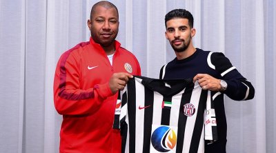 أسود متوجون:  بوصوفة حكم الإمارات بعصا المايسترو