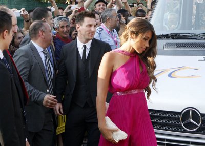 لاعبو الكرة والمشاهير يجتمعون في روزاريو استعدادا لزفاف ميسي