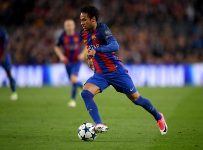 اينييستا يريد بقاء نيمار برغم المشادة مع سيميدو