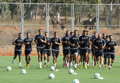 الفريق الوطني تدرب اليوم بصفوف مكتملة