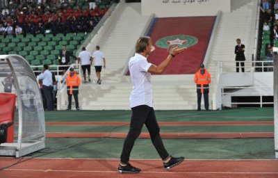 ملعب 26 مارس يثير قلق رونار