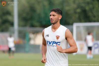 لزعر يشكو جور وكذب رافا بينيتز