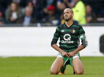 قطار الأحمدي يتوقف بأيندوفن