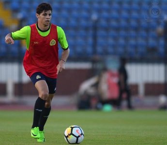 لكرو أساسي وفوزاير لعب أول شوط مع النصر