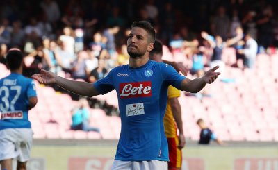 أرسنال يخطط لضم ميرتنز مهاجم نابولي الإيطالي