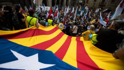 مباراة برشلونة ولاس بالماس مهددة في ظل أوضاع الإقليم