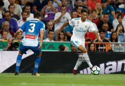 حكيمي يدخل تاريخ ريال مدريد