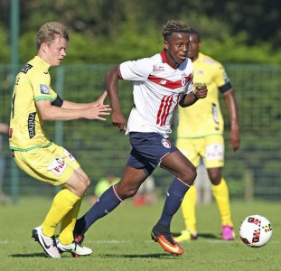 منديل يعود من باب الإحتياط  وتمريرة الغازي