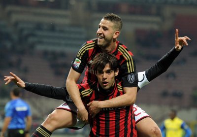 هل توافق ادارة ميلان الايطالي على طلب كاكا؟