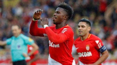 موناكو يبقى قريبا من باريس سان جيرمان بالفوز على كون