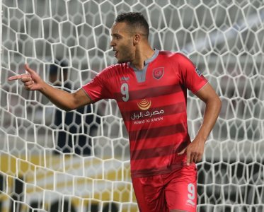 العرابي يهرب بصدارة الهدافين