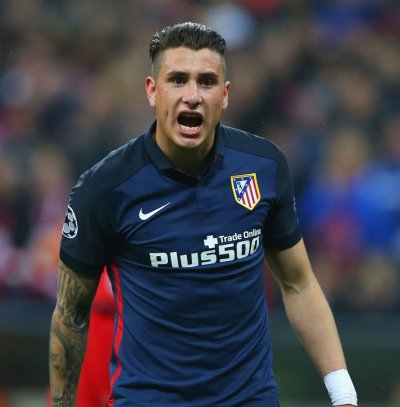 جوفنتوس يرغب في المدافع الأوروغوياني خيمنيز