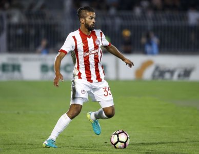 كارسيلا يقلص الفارق مع القادوري إلى نقطة