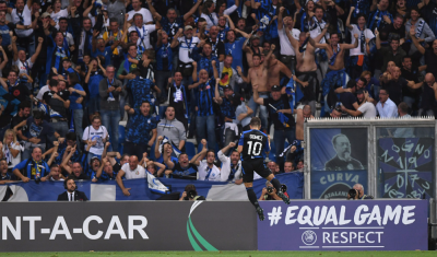 رقصة تمنح لاعب أتالانتا القرص الذهبي