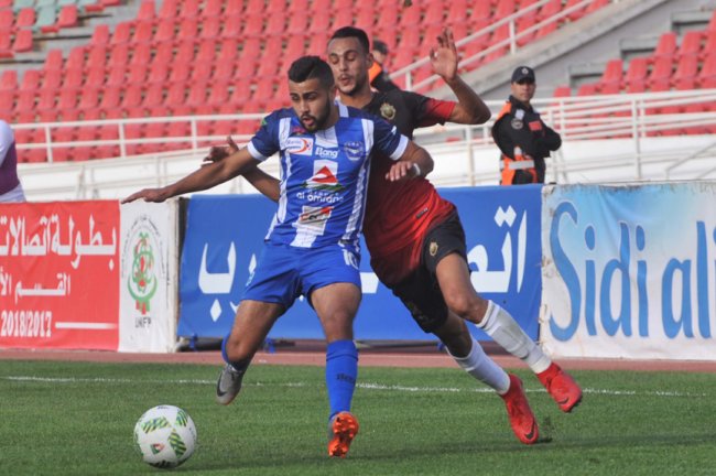 الحسيمة تحرج الجيش بملعبه