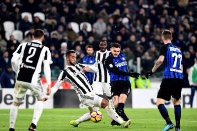 بنعطية .. الإثارة والإقناع في قمة اليوفي والإنتير