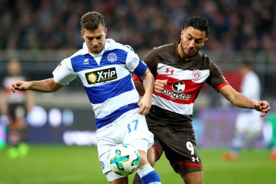 معاناة بوهدوز تتواصل ببطاقة حمراء