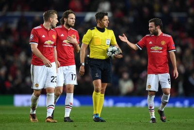 أنتر وبرشلونة يتنافسان على ضم لاعب مانشستر يونايتد