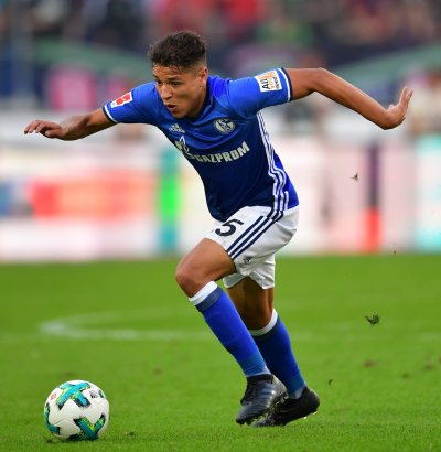 حارث يقصي وحيم ويذهب في عطلة